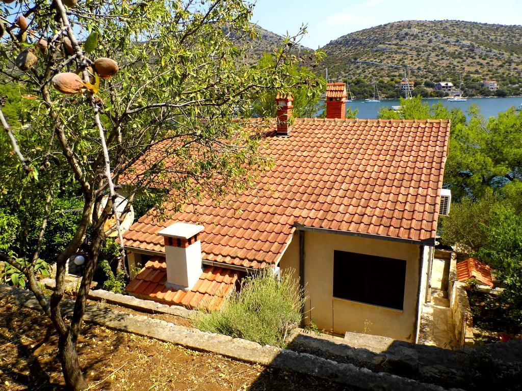 House Andrea Lastovo Exterior foto